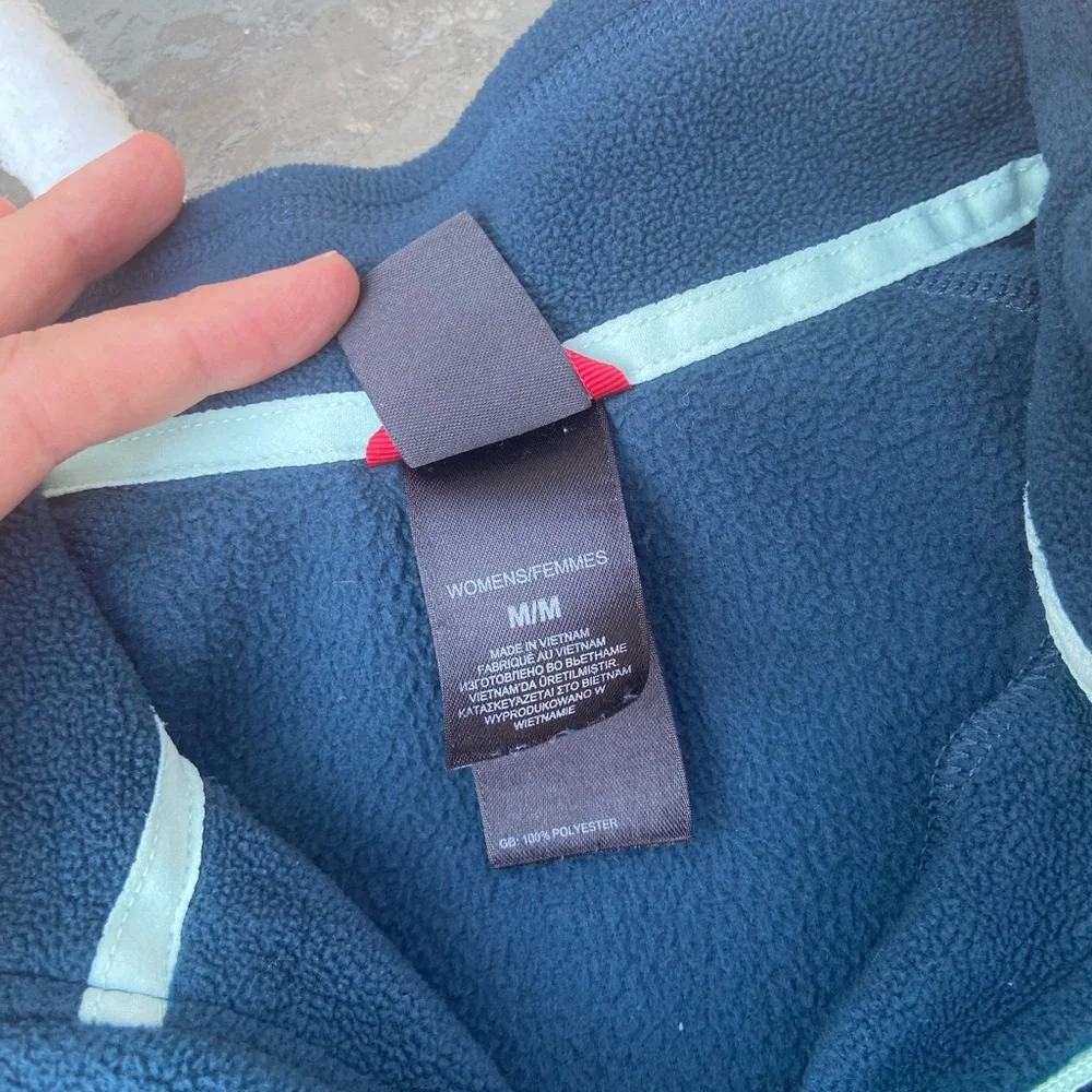 The North Face Fleece Quarter-Zip - Picture 6 of 7